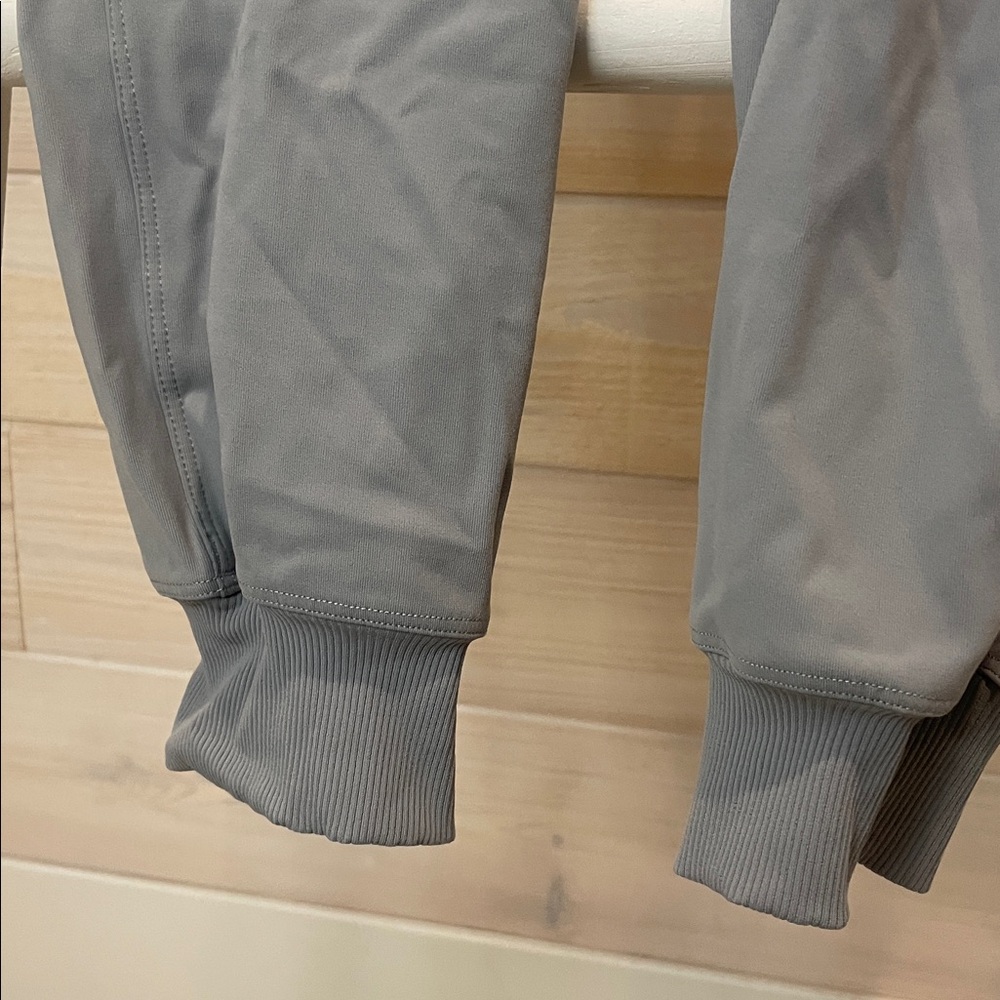 Lululemon keep moving jogger - Picture 5 of 10